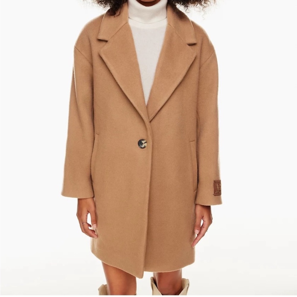 Aritzia The Only Mid Coat - Picture 3 of 9